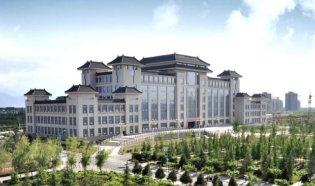 『招生』注意了！2020年高考，这4种学生可免费读大学，毕业还包分配！