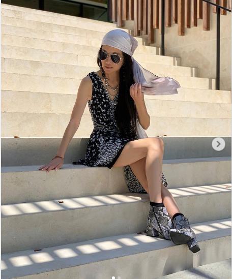 verawang▲好厉害！70岁嫁给小鲜肉，完美身材成为女性的「人生目标」！