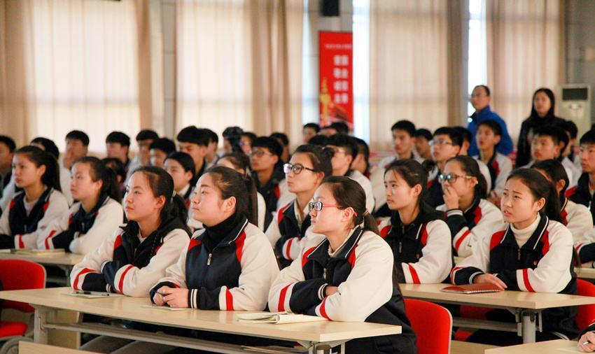 学霸|班主任忠告，高中三年，如果能坚持这4个习惯，变成学霸很容易