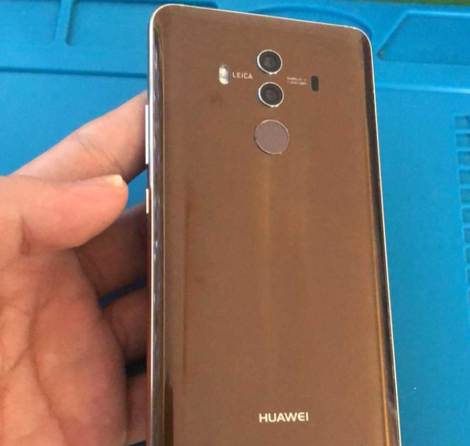 mate10pro：你有一直在用的机型吗，三年前华为mate10Pro不换，是怎样的用户