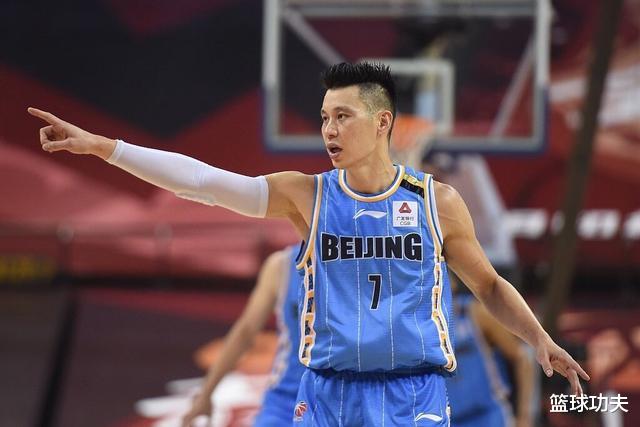 林书豪|老实人林书豪憋不住,这话痛击着姚明的心窝,中国男篮为什么就知道窝里横?