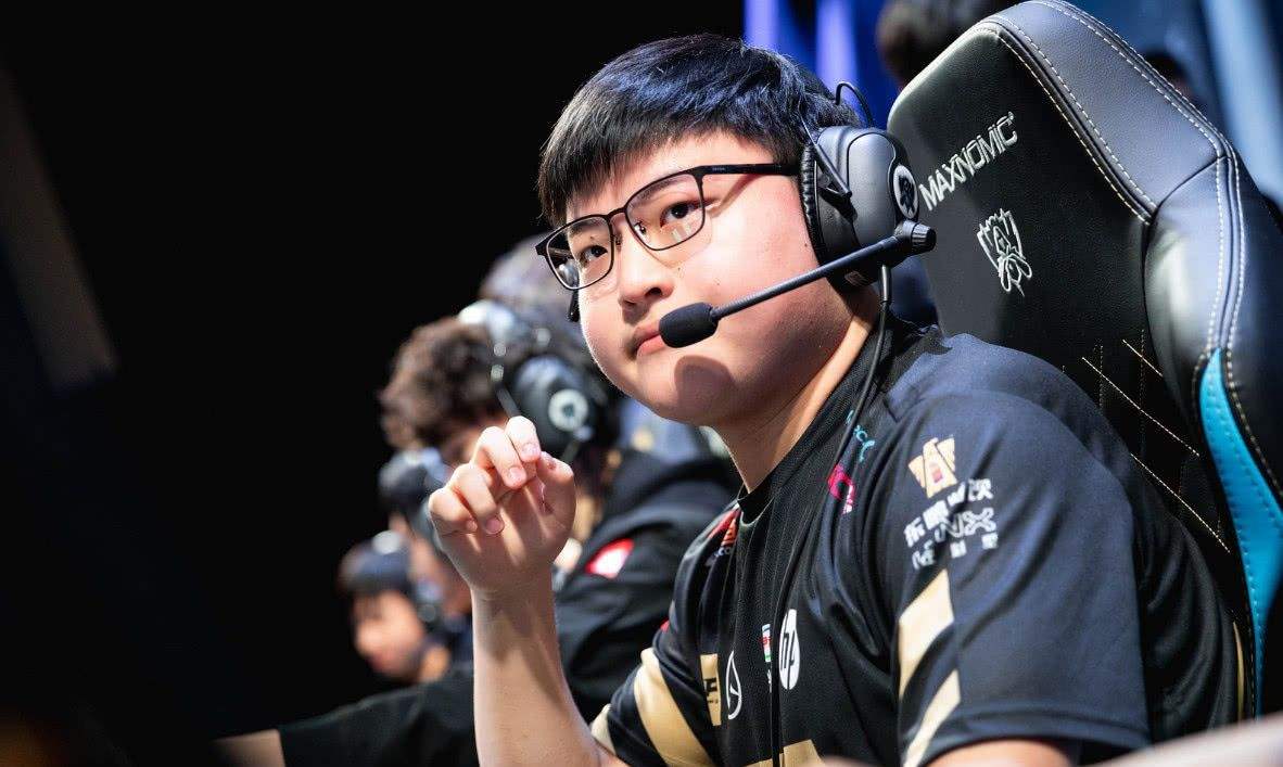 lpl|LPL比赛五杀次数排行榜，一次以上的只有7人，其中3人已退役