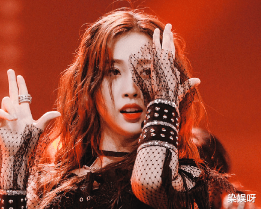 陆柯燃@《青2》收音多好？陆柯燃第9出道，现场观众爆粗口听得一清二楚