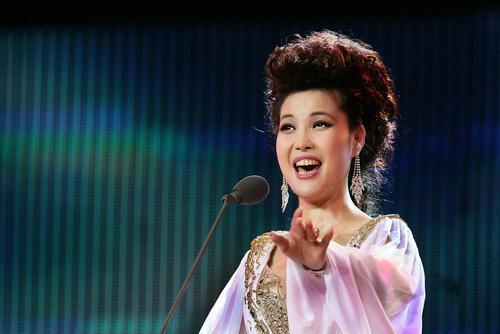 『李双江』“逆子”入狱2671天,梦鸽与金铁霖的最后一层关系浮出水面