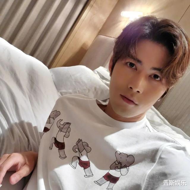 [陈学冬]陈学冬爸爸：抛弃7岁的儿子再娶，儿子成明星拒养后妈和异母兄弟