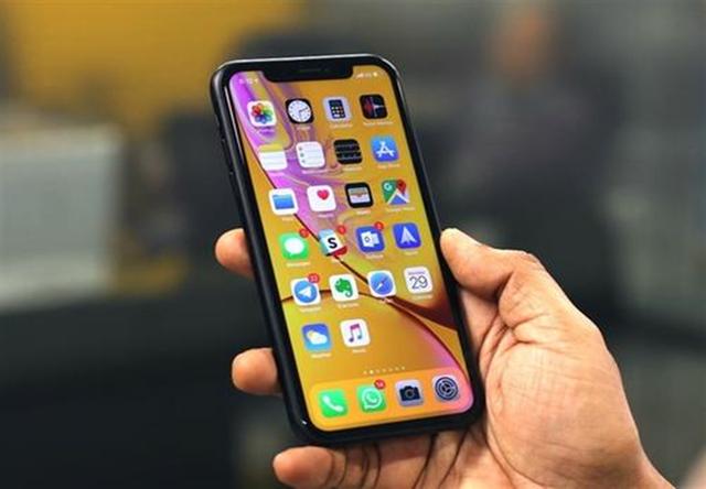 [oled屏]从5499跌至4299，iPhone11新低价，入坑还是捡漏？