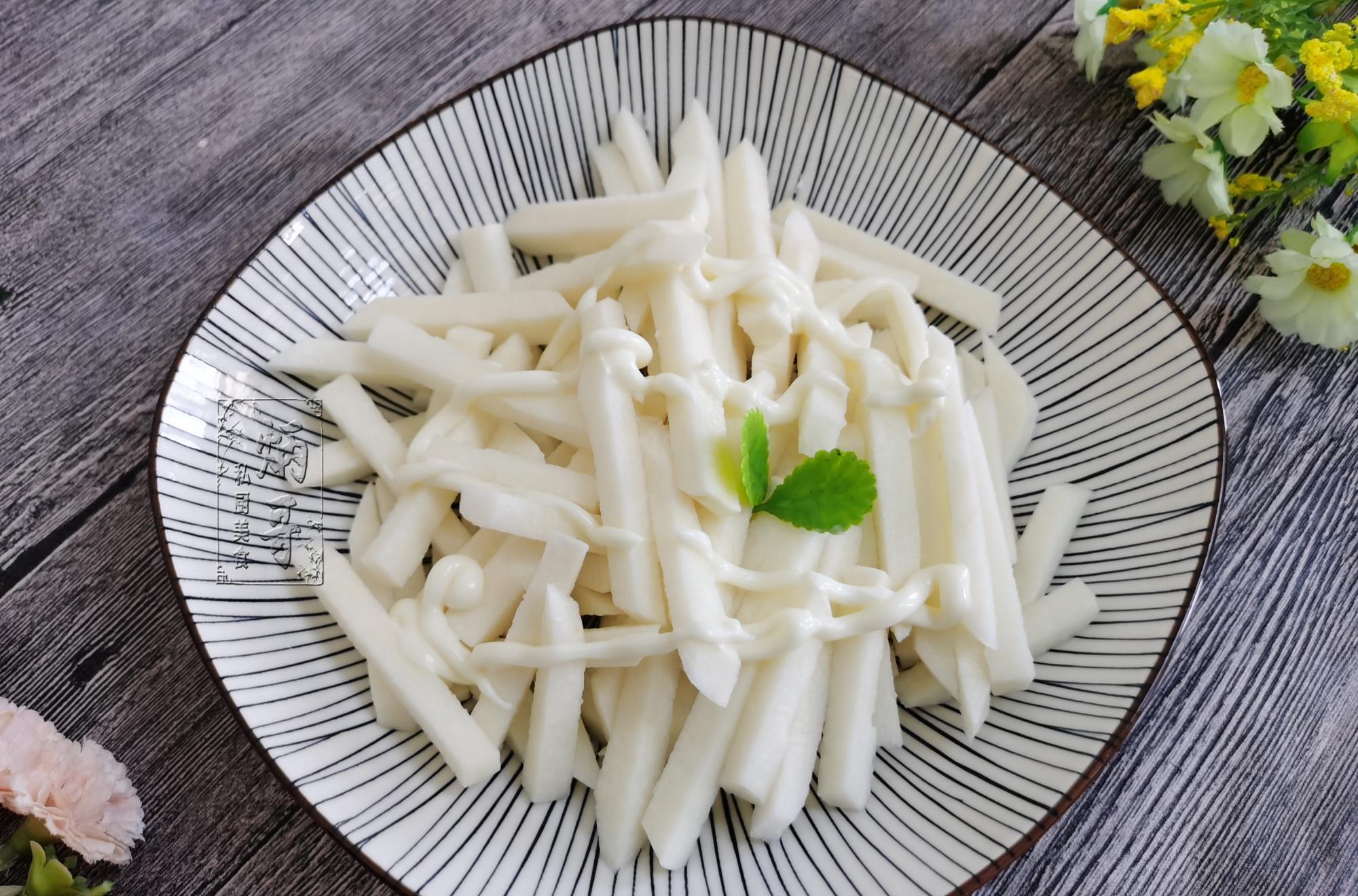 凉薯|这碱性食物要多吃，不是芋头而是它，不炒不炖，现在吃它正当季！