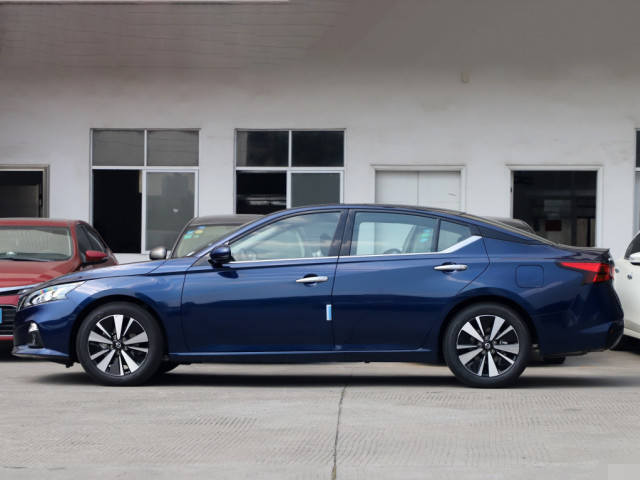 日产天籁|天籁开始冲量，全系直降2.6万，15万出头就拿下，不比雅阁强？