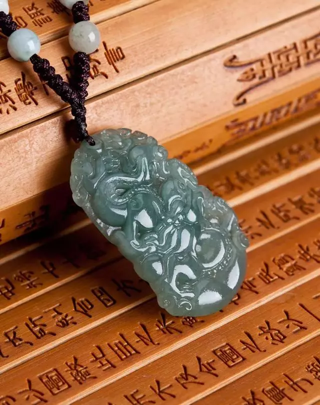 [翡翠]翡翠四灵指的是什么？不懂你就out了