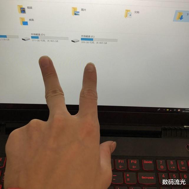 芯片|客户买电脑被坑了一年，发现2T的硬盘只显示1T，商家：被隐藏了！