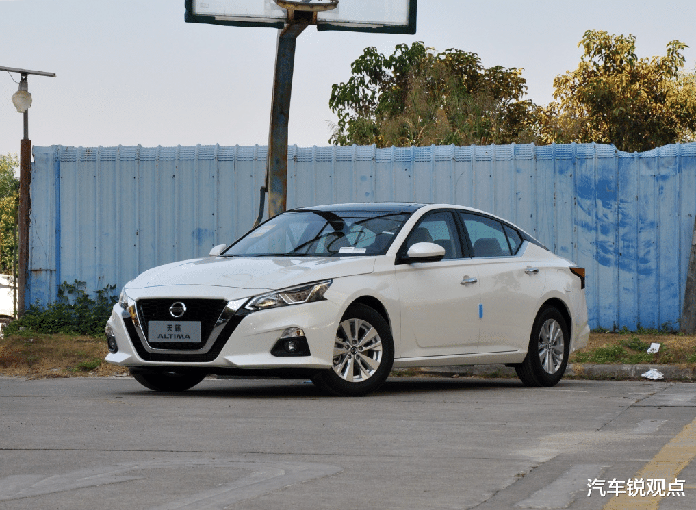 日产天籁|日产天籁：年度改款无诚意，万台的销量也许就是天花板