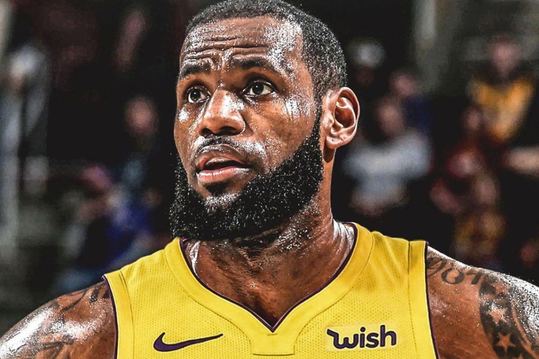 勒布朗·詹姆斯|谁能单换詹姆斯？湖人老板的话一针见血，只有他才有资格！