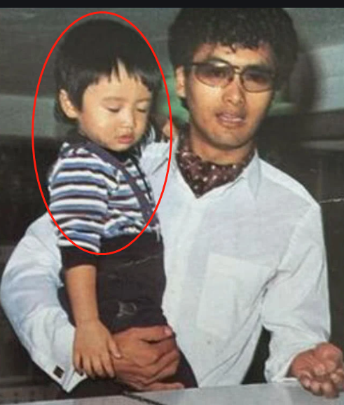 张柏芝|张柏芝回应四胎传闻，曝光小儿子正面照，三胎儿子像极了前夫谢霆锋