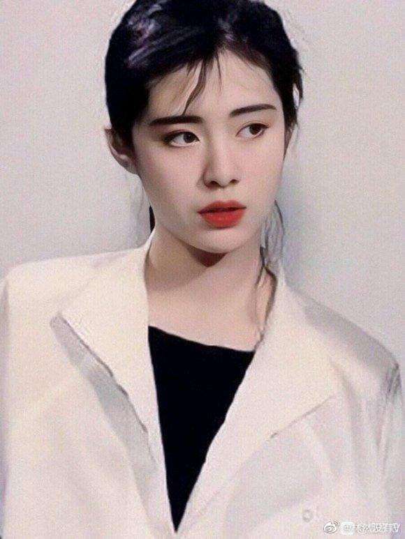 王祖贤:中国现代最耐看的几位美女,真的美如天仙。