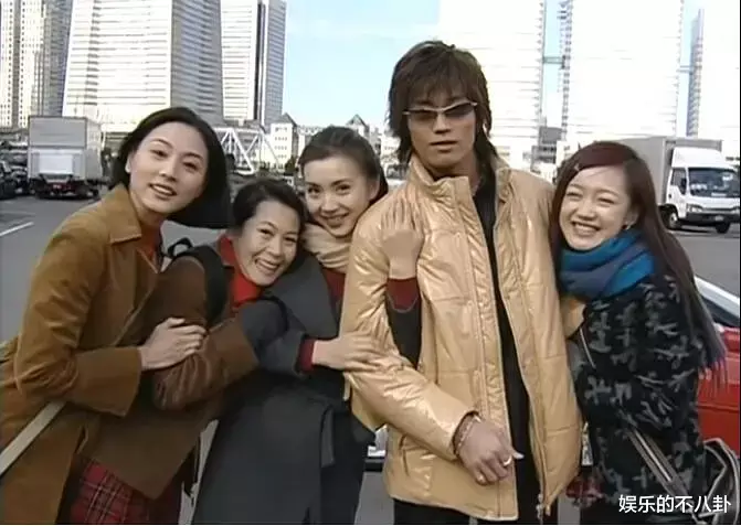 影帝|还记得18年前的《粉红女郎》吗？男主角沦为18线，跑龙套的却成国际影帝！