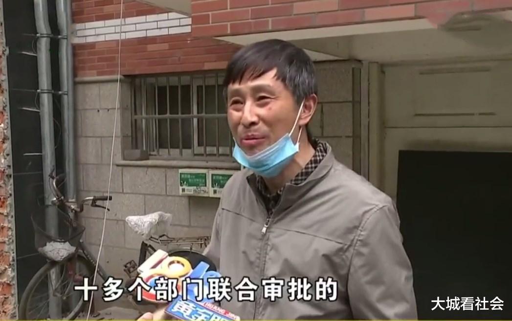【】加装电梯骗低层业主签字后，高层偷偷更换了方案：已经通过审批