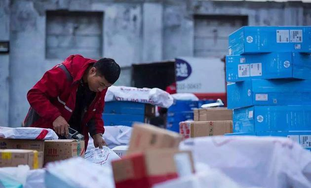 刘强东|刘强东再得“帮手”,30亿收购快递巨头,将改变物流格局