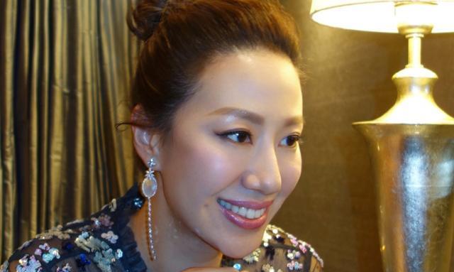 聚会|从“假”名媛到“真”名媛，汪家姐妹只靠一场聚会逆袭，双双嫁入豪门