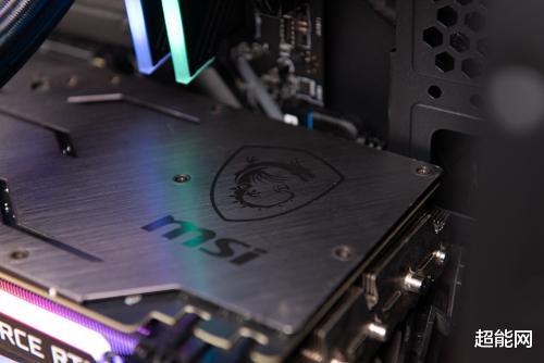 显卡|这次攒机，我选了微星全家桶：除了有才华还要有颜值