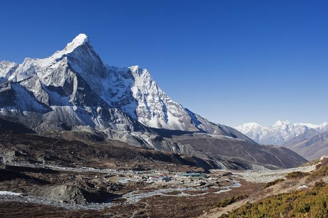 珠穆朗玛峰：世界上什么山最高？看看世界前十高山排名