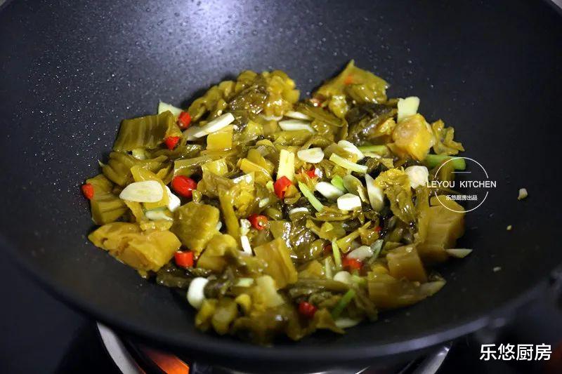 豆腐|天冷时，一定要吃这一锅，酸爽开胃，没放肉，却比肉还好吃