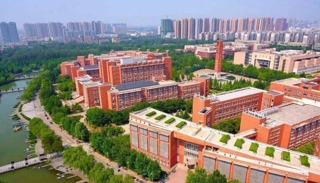 大学|河南一“双一流”大学，规模堪比一个县城，却被吐槽“名不符实”