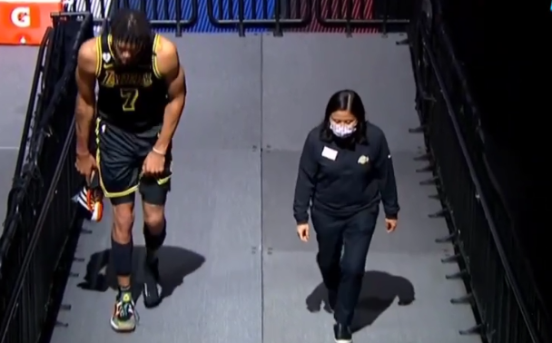 湖人队|湖人差点又翻车！20分算个屁啊，还好有威少！