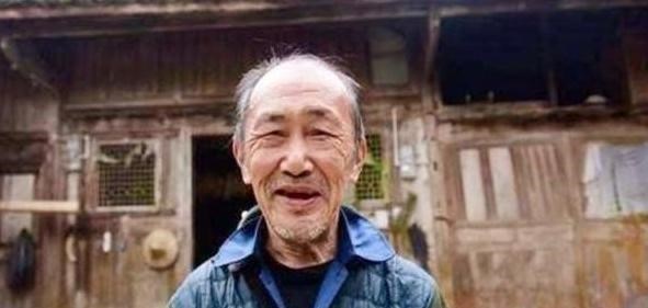 时小慢慢 无偿捐献8亿“金丝楠木房”，拆迁时捐给国家，如今老人过得怎样