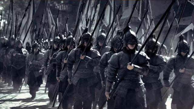 「」刘备手下有三大王牌军，白毦兵最弱！另外两支才是主力