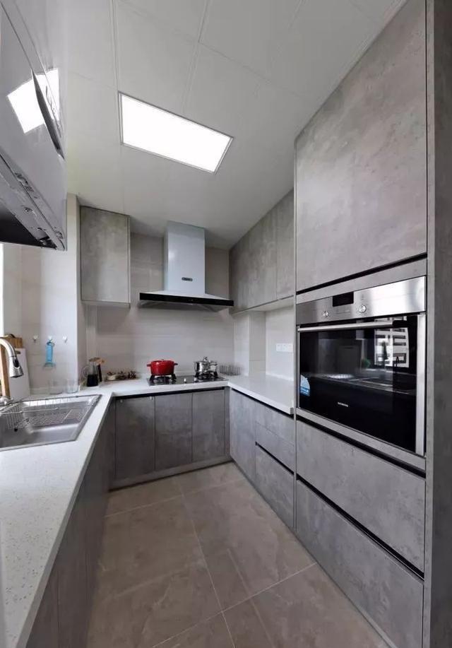 |人生第一套新房，花24W装新中式，效果真漂亮，进门就被迷住！