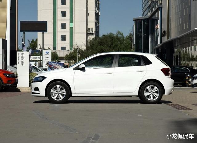 #大众Polo#手握9万，老婆要买大众polo，我却选了它，内行人：你挺懂车