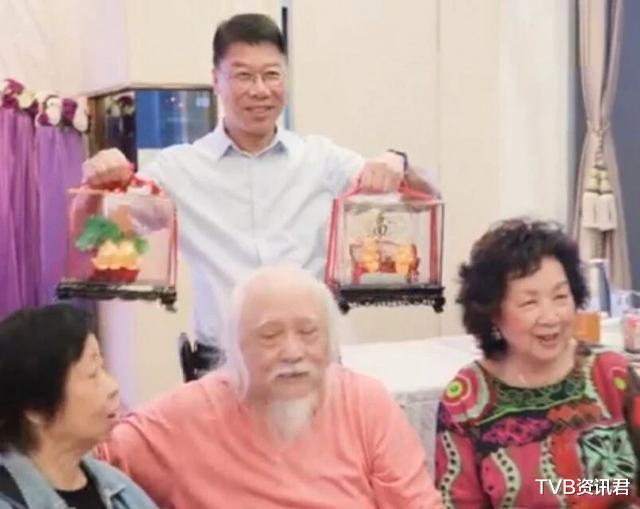 悲痛！68歲香港著名大導演獨居摔倒失救身亡：遺體於次日才被發現-圖3