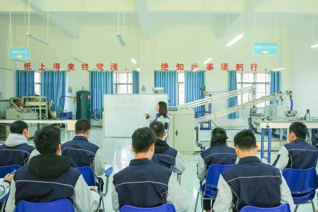 「招生」近年来本科就业率最高的电气类专业，我们该如何选？