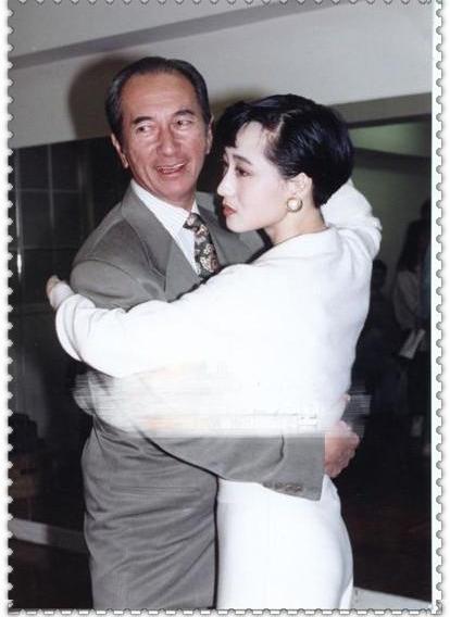 赌王■赌王神秘子身世成谜,疑是李连杰老婆所生,电视剧都不敢这么演