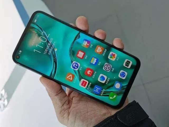 麒麟810|续航最强的麒麟810手机!配4800万AI四摄,成千元机性价比王者