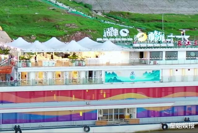 赵丽颖|为品牌带货？赵丽颖录《中餐厅》37度穿羊绒套装，还带了全自动洗衣机