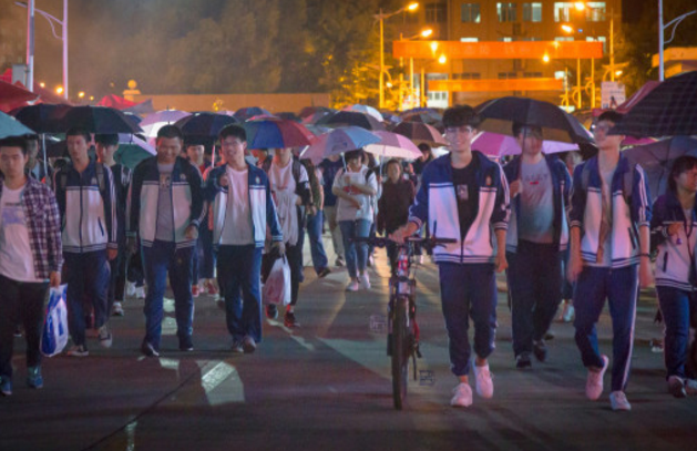 毛坦厂|高考成绩公布后,毛坦厂中学再次被群嘲:也不过如此啊!