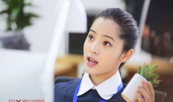 我独坐小窗一盏清茶 叫爸爸而已,欧阳娜娜人设早崩完了,可茶艺表演还是骗到了所有人