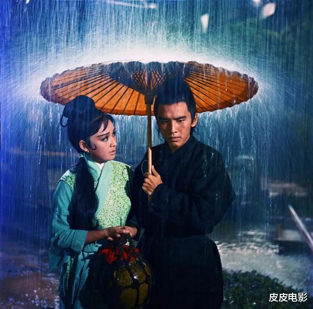 #新龙门客栈#豆瓣排名前十的武侠片，《黄飞鸿》位列第7，《新龙门客栈》列第4