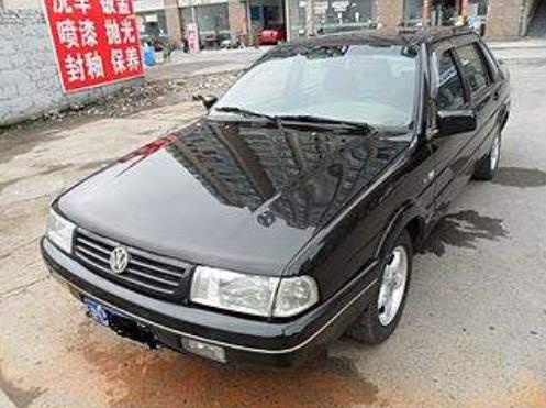 桑塔纳|桑塔纳库存车如山堆积,销售:7年时间了,1.4W处理