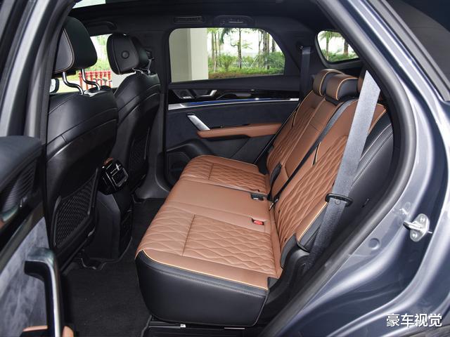 林肯|手握40万不知买啥车？两款SUV、3款轿车，最快百公里破5秒