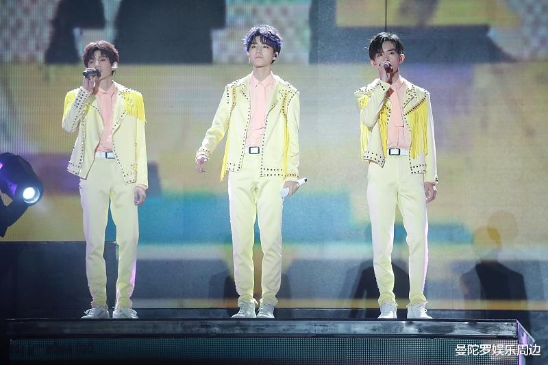 快乐大本营■TFBOYS在《快乐大本营》上隔空合体啦