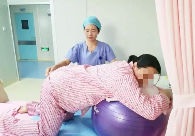 坐月子|为啥坐月子时皮肤会变差？产后护肤要记住这4点，早日恢复风采