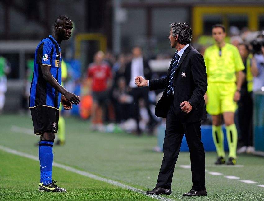 博格巴|斯内德认为，穆里尼奥靠个人魅力征服巴洛特利，博格巴是球品问题