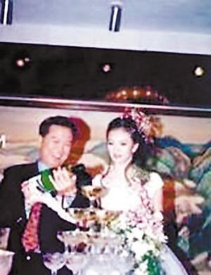 王艳|住5亿豪宅，欠下千万赌债，44岁复出的她，会成为下一个刘涛吗？