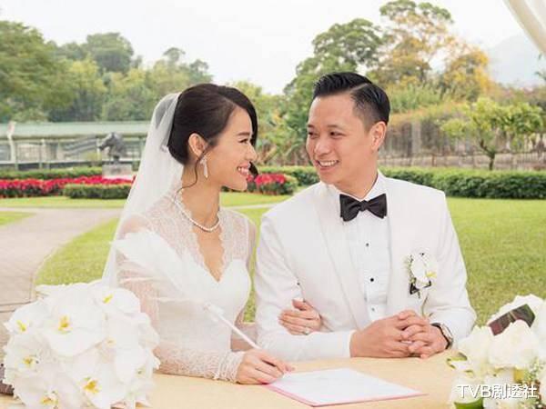 【胡杏儿】前TVB当家花旦歌瘾大发，独自在家中唱起林俊杰的著名单曲