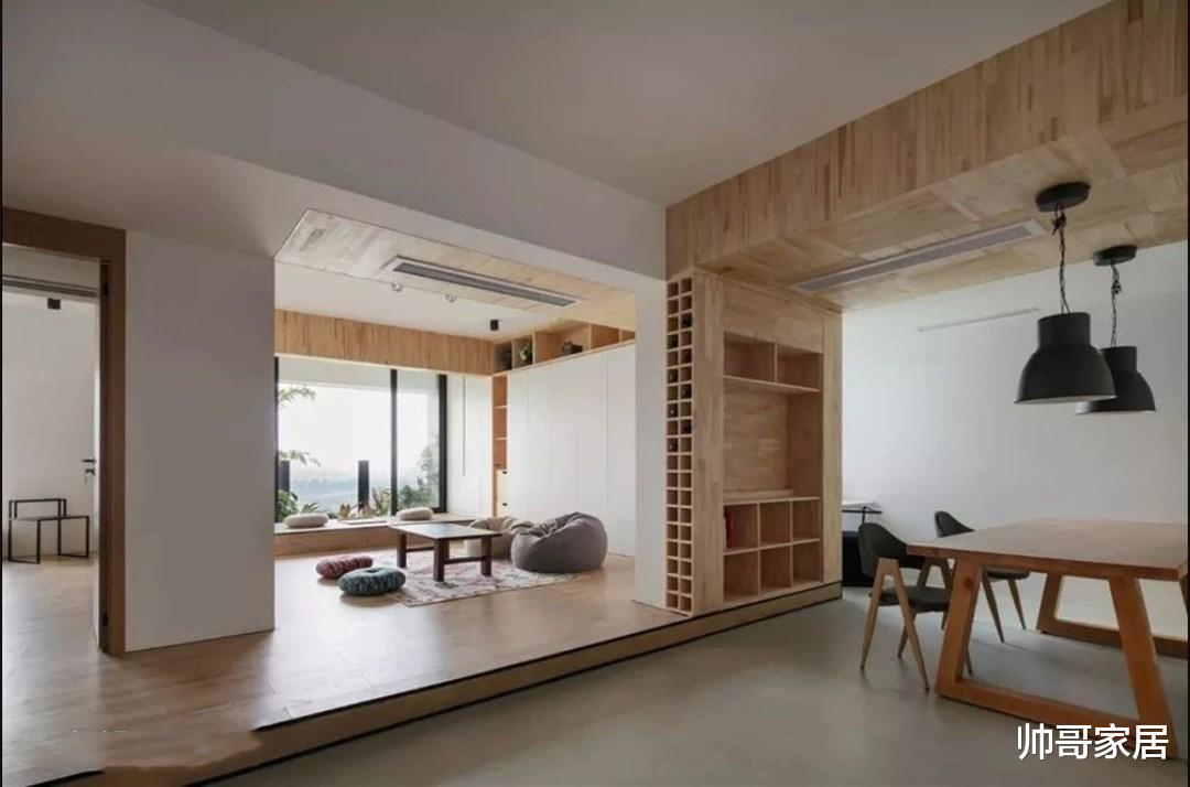 |客厅不要沙发不要电视，铺地台打柜子，打造休闲健身一体式空间！