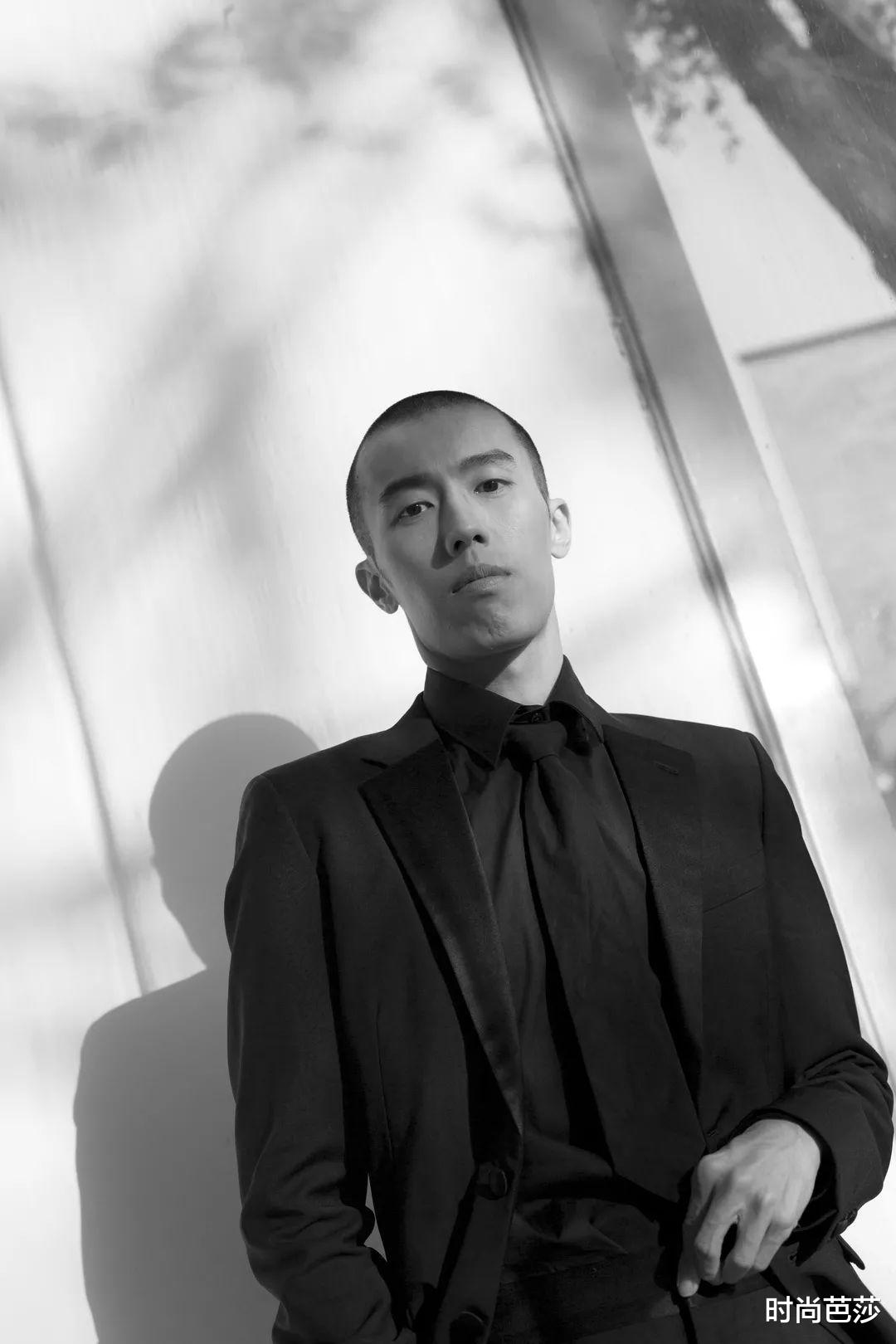 周游|这位士力架广告里走出的男孩，成了电影里的“野马”