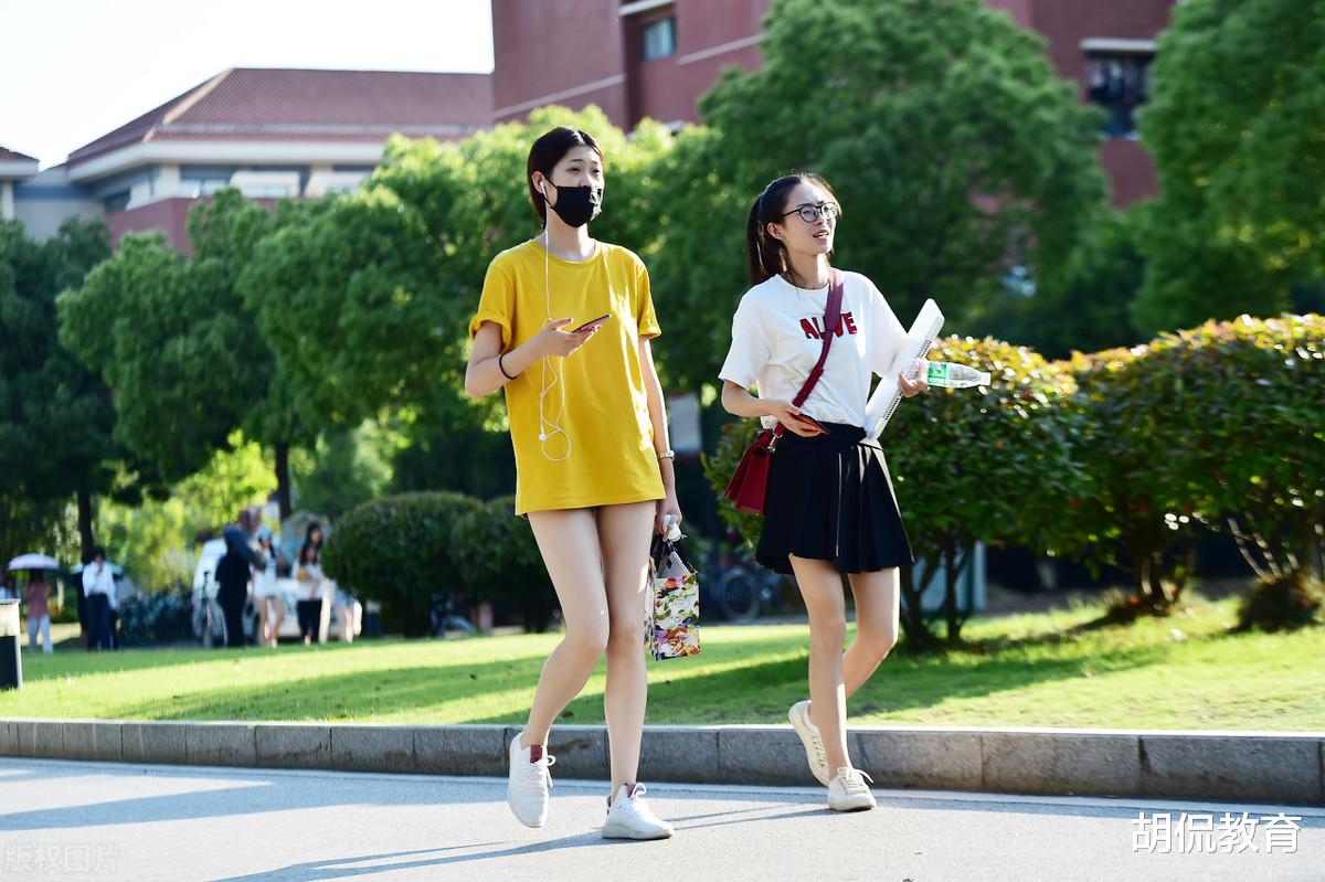 「上海市」江浙沪臭名昭著的56所野鸡大学,名字赛过211,每年坑害考生家长无数!