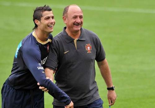 C罗:斯科拉里:C罗曾问我中超怎么样,我说你可以在这继续称王5年